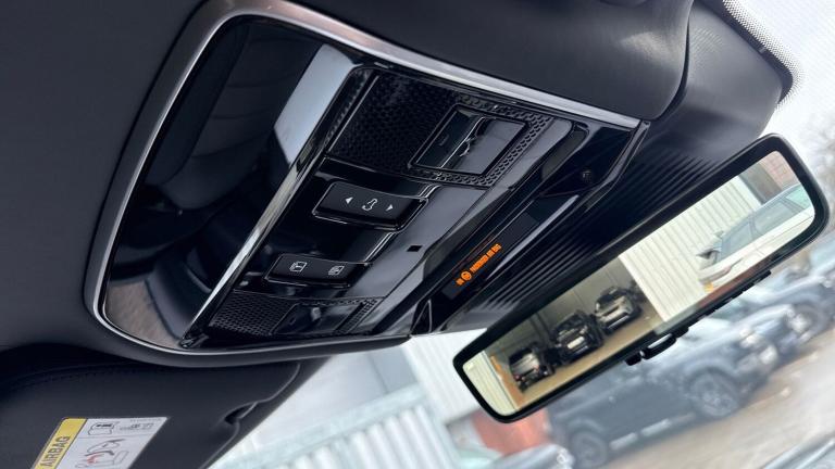 2025 Land Rover Range Rover 4.4 P530 V8 Autobiography 4dr Auto SUV Petrol Automatic