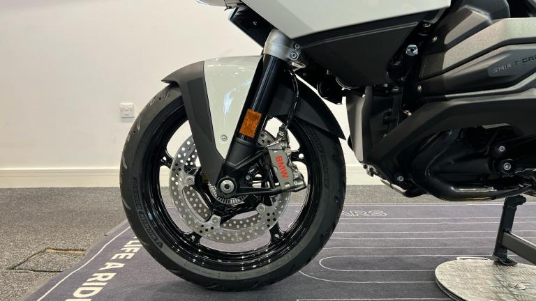 2025 BMW R1300 BMW R1300 RT LE ASA (25MY) TOURER Petrol Manual