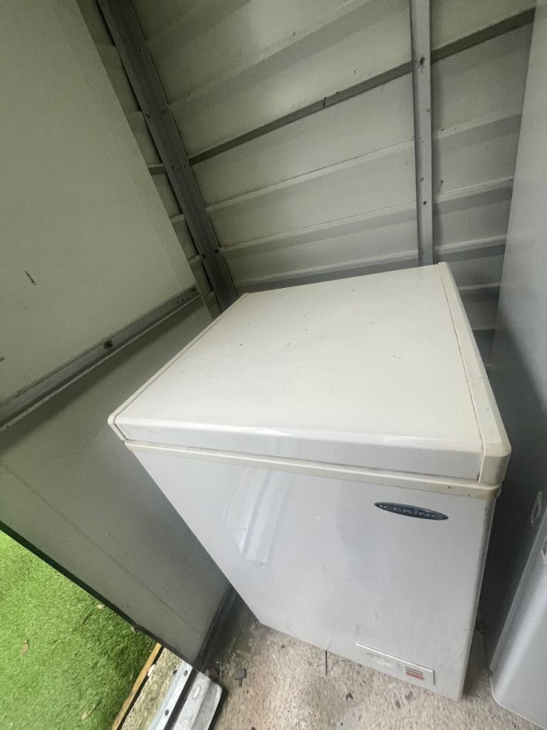White Chest Freezer – Good Condition