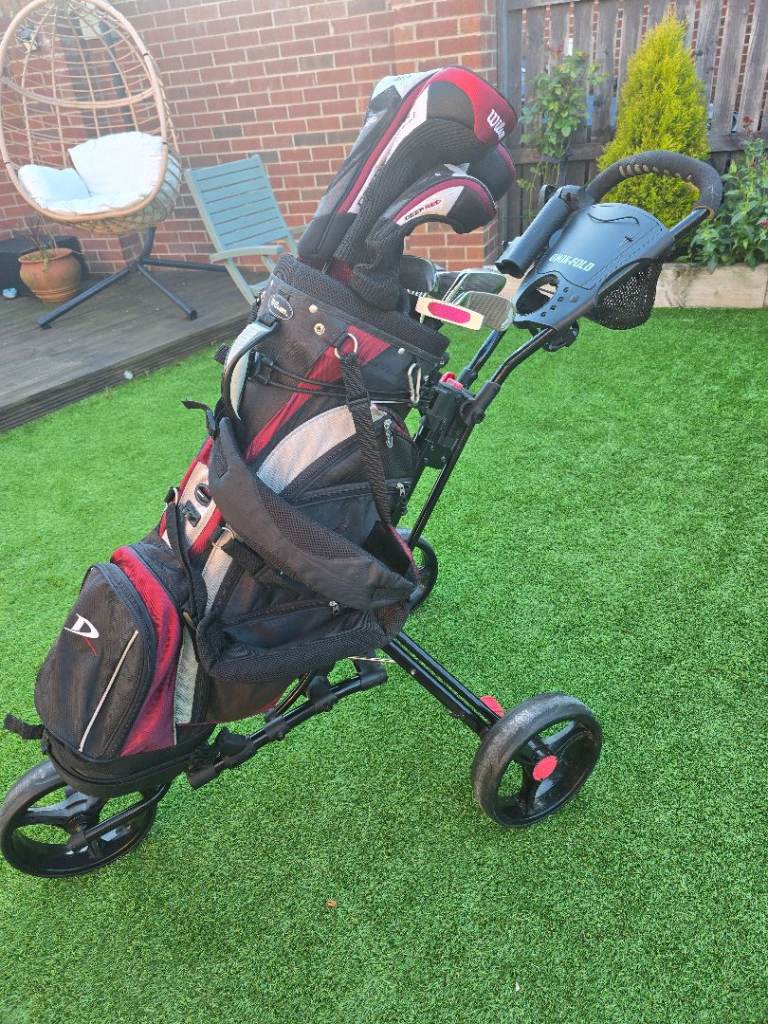 Right Hand Golf clubs, bag and trolley