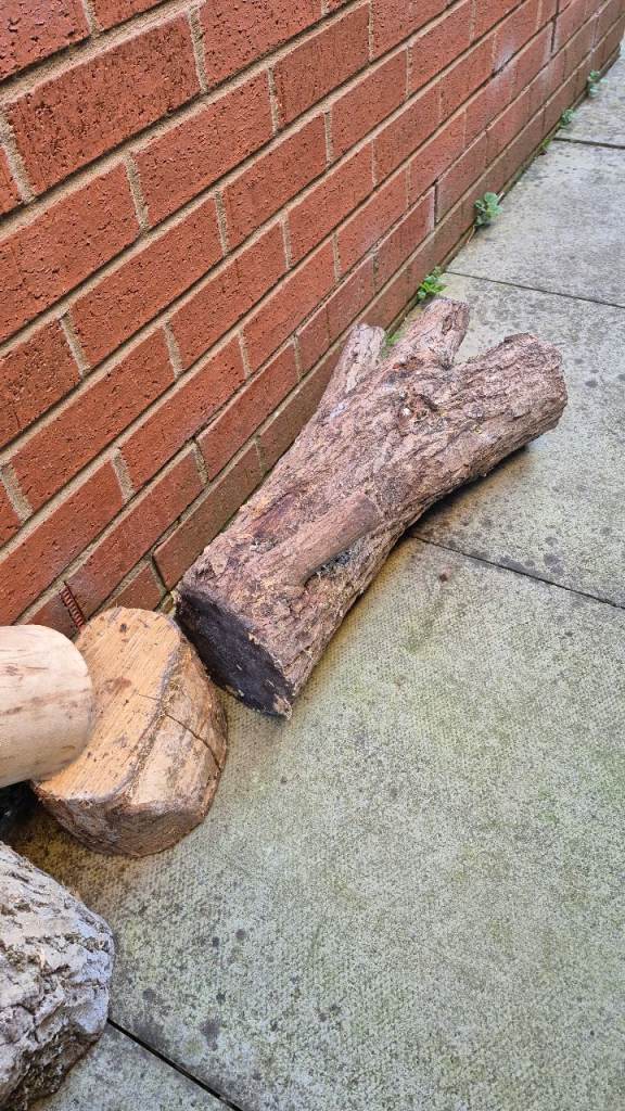 **Now collected** Wood / logs (Free) | in Broxburn, West Lothian | Gumtree