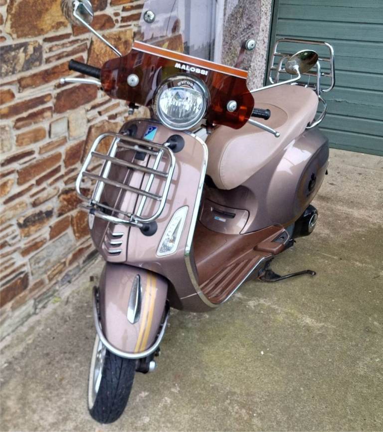 Piaggio, VESPA, 2016, 124 (cc)