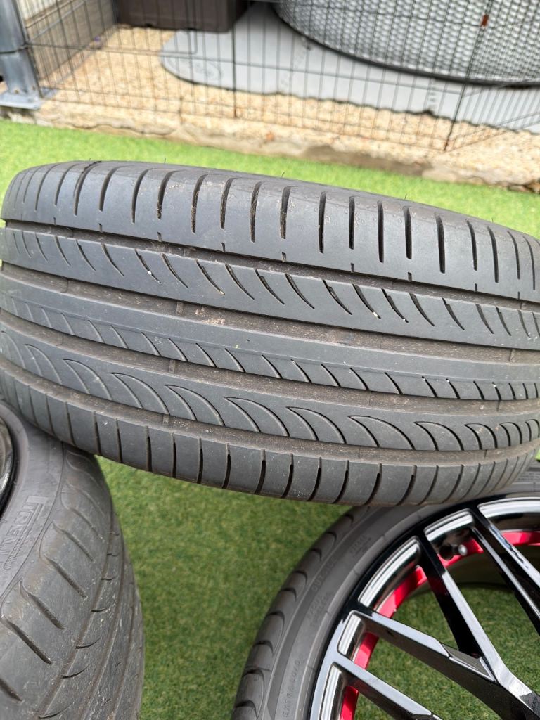 Pirelli Tyres Power GT 235 35 19