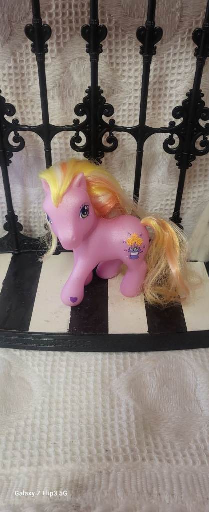 My Little Pony Magic Marigold Figure 