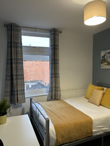 DSS UC PIP LCW CARERS BENEFITS ROOM AVAILABLE LEEDS