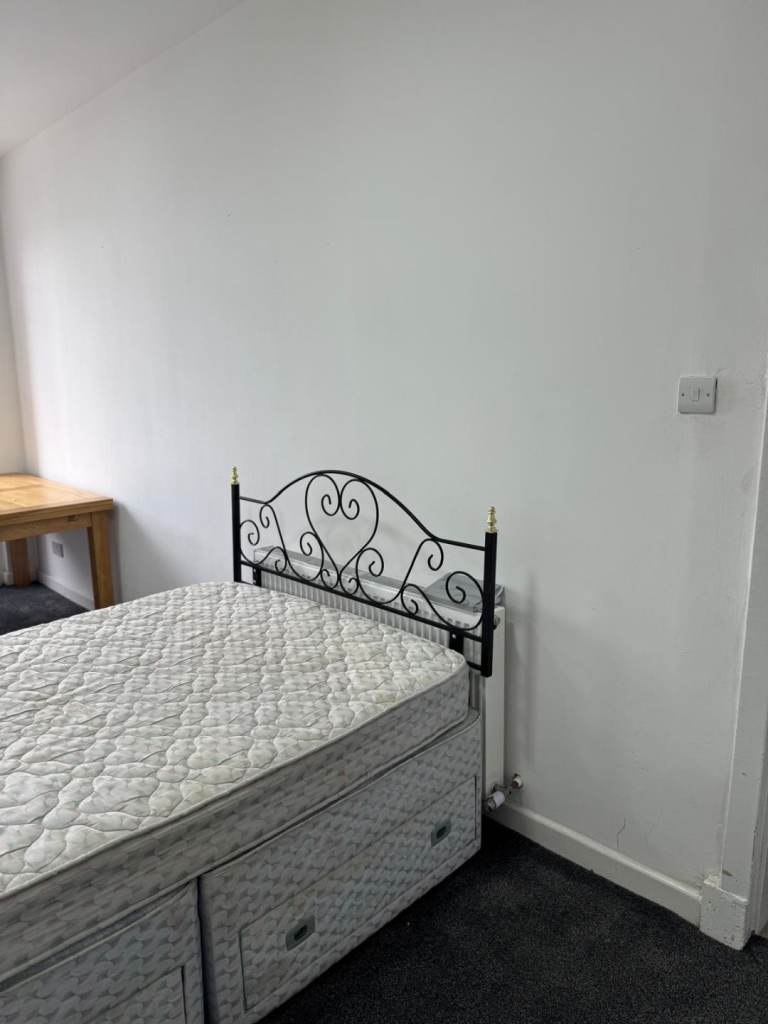 4 bedrooms hmo flat