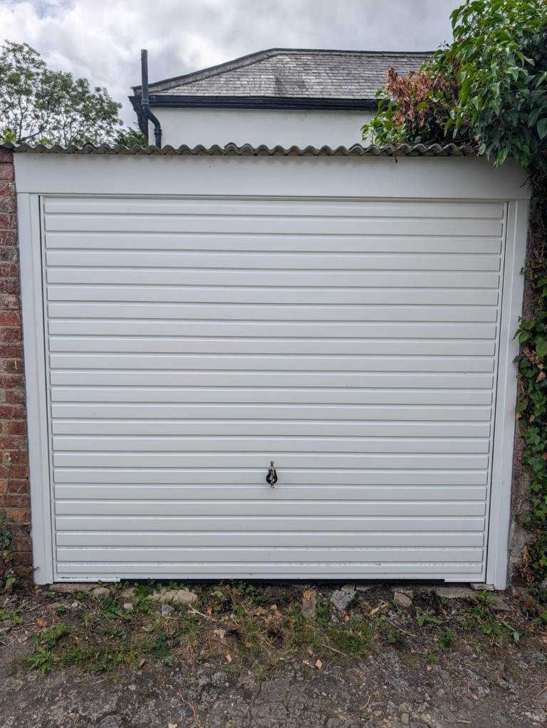 Garage Space to Rent in Carshalton (Westcroft Road, SM5)