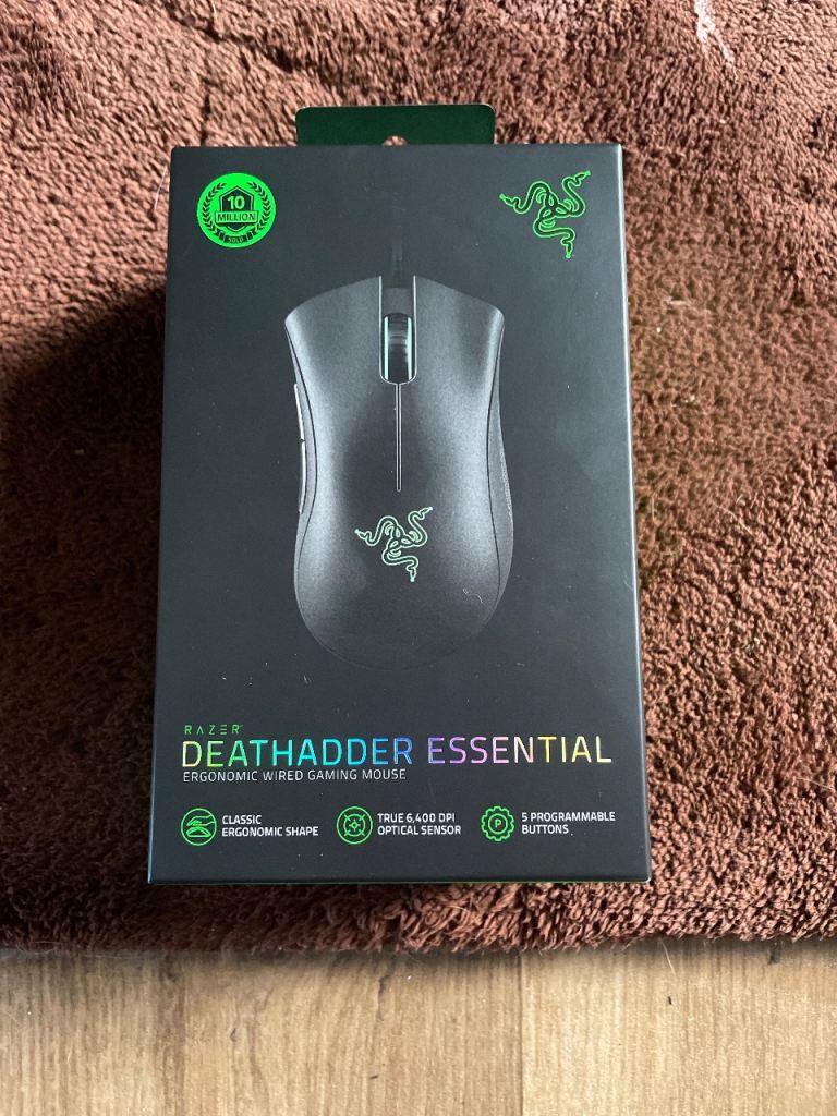 (3 STOCK)Razer Deathadder essential 