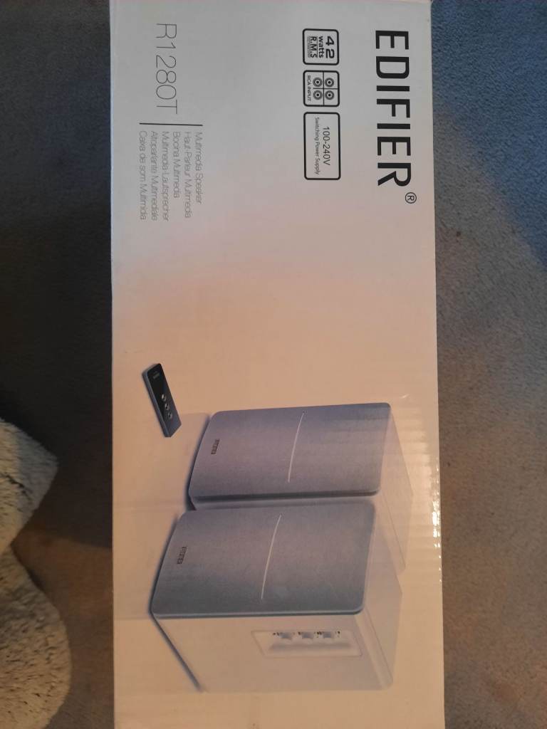 Edifier R1280T Powered Bookshelf Speakers – Brand New