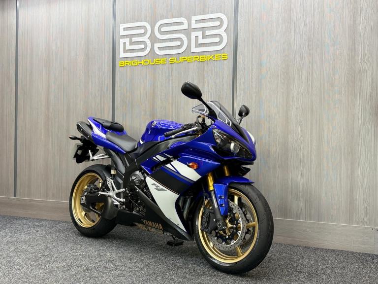 2008 08 Yamaha YZF R1 1000 08 - LOVELY STANDARD CONDITION - FRESH SERVICE
