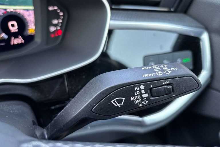 2022 Audi Q3 40 TDI 200 Quattro S Line 5dr S Tronic SUV Diesel Automatic