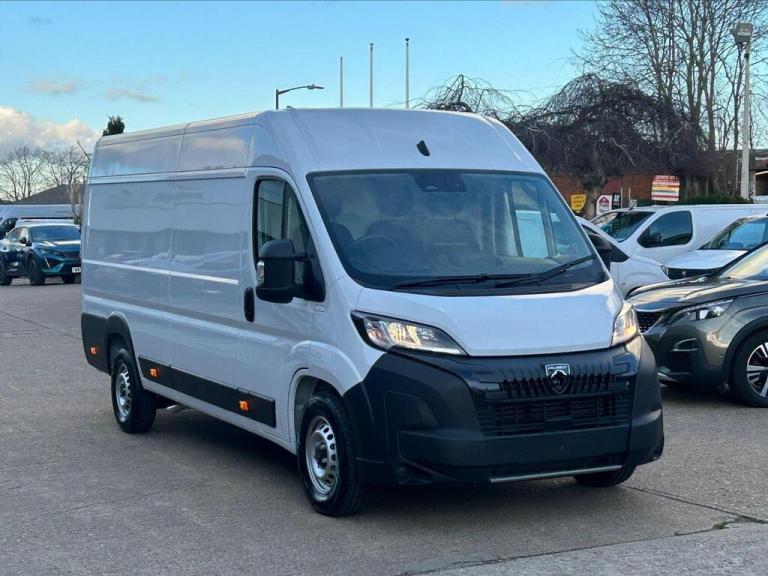 2026 Peugeot Boxer 2.2 BlueHDi 140 L4 H2  Professional Panel Van **(Brand New)** High Volume/High...