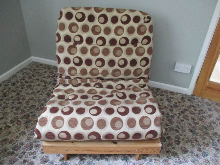 Single Futon Mattress / Chair Bed with Pine Slatted Base .