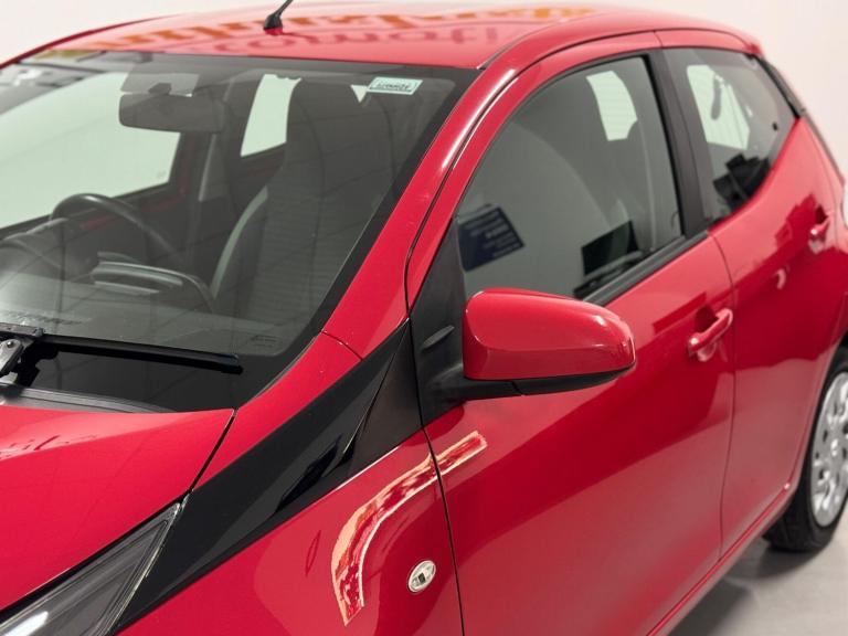 2019 Toyota AYGO 1.0 VVT-i x-play Euro 6 5dr HATCHBACK Petrol Manual