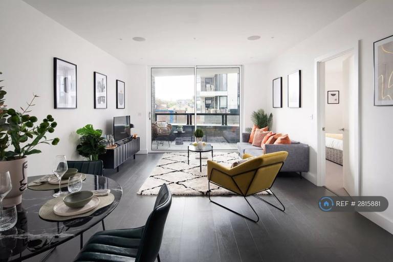 2 bedroom flat in Crimscott St, London, SE1 (2 bed) (#2815881)