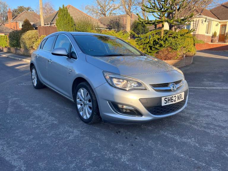 Vauxhall Astra 1.6 SE 2012