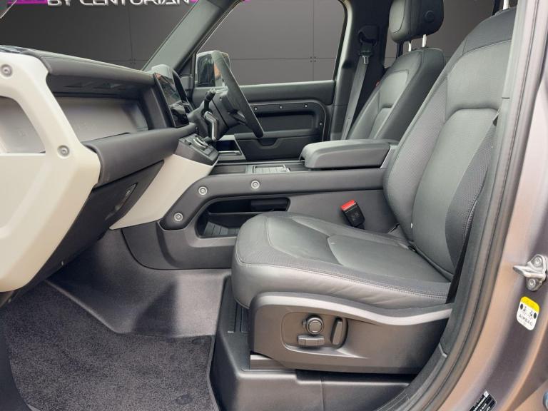  Land Rover Defender 110 3.0 D300 MHEV X-Dynamic HSE Auto 4WD Euro 6 (s/s) 5dr Diesel Automatic