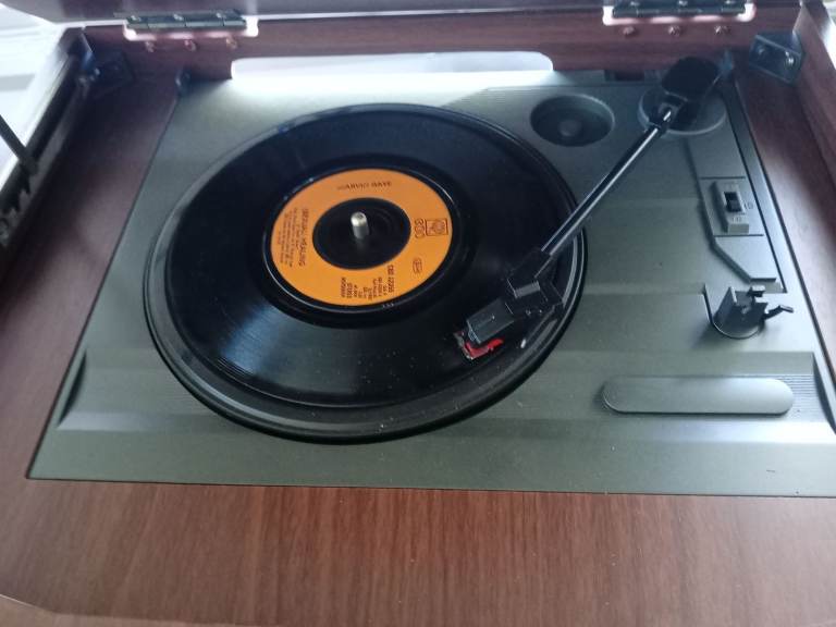 Retro Wood Record Player – CD, Radio & Cassette Deck