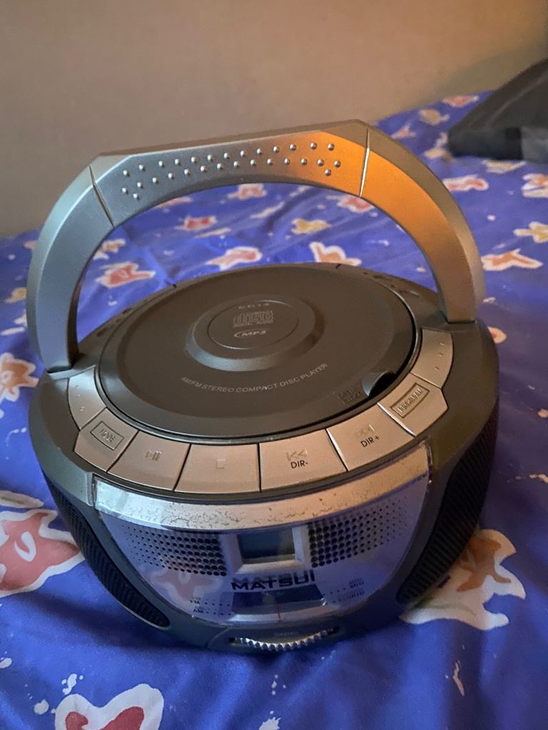 CD player includes Radio 