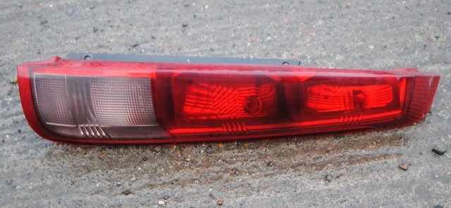 2003-2007 NISSAN X-TRAIL T30 MK1 REAR DRIVER SIDE TAIL LIGHT