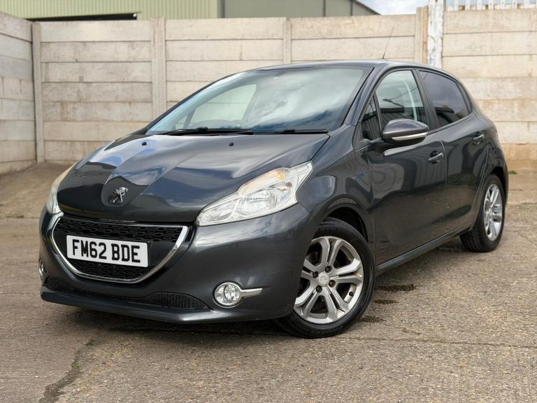 2013 Peugeot 208 1.2 VTi Active 5dr HATCHBACK Petrol Manual