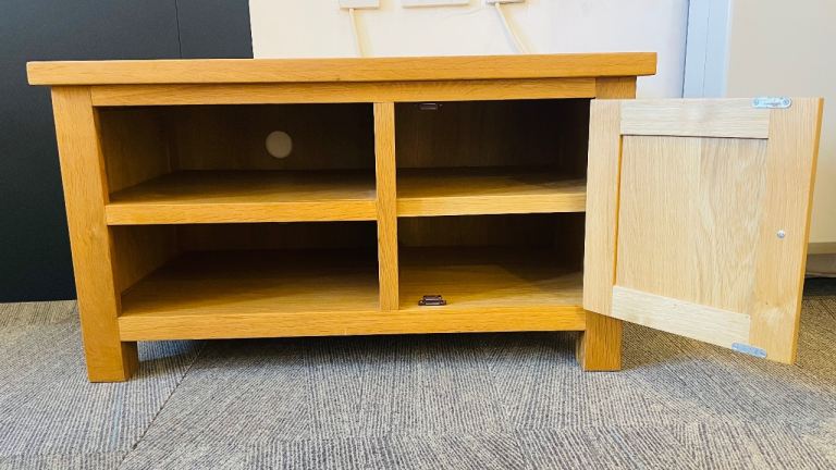Tv Cabinet stand solid oak