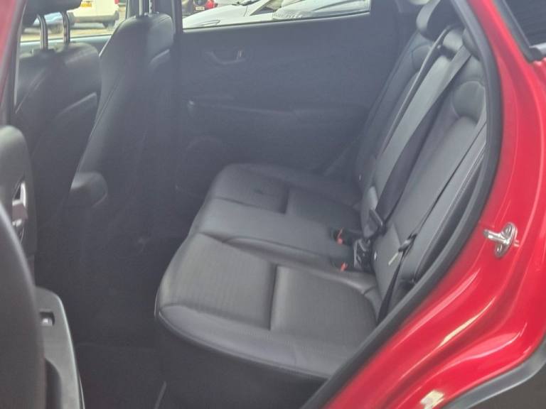 2019 Hyundai KONA 64kWh Premium SE SUV 5dr Electric Auto (7kW Charger) (204 ps) HATCHBACK ELECTRI...