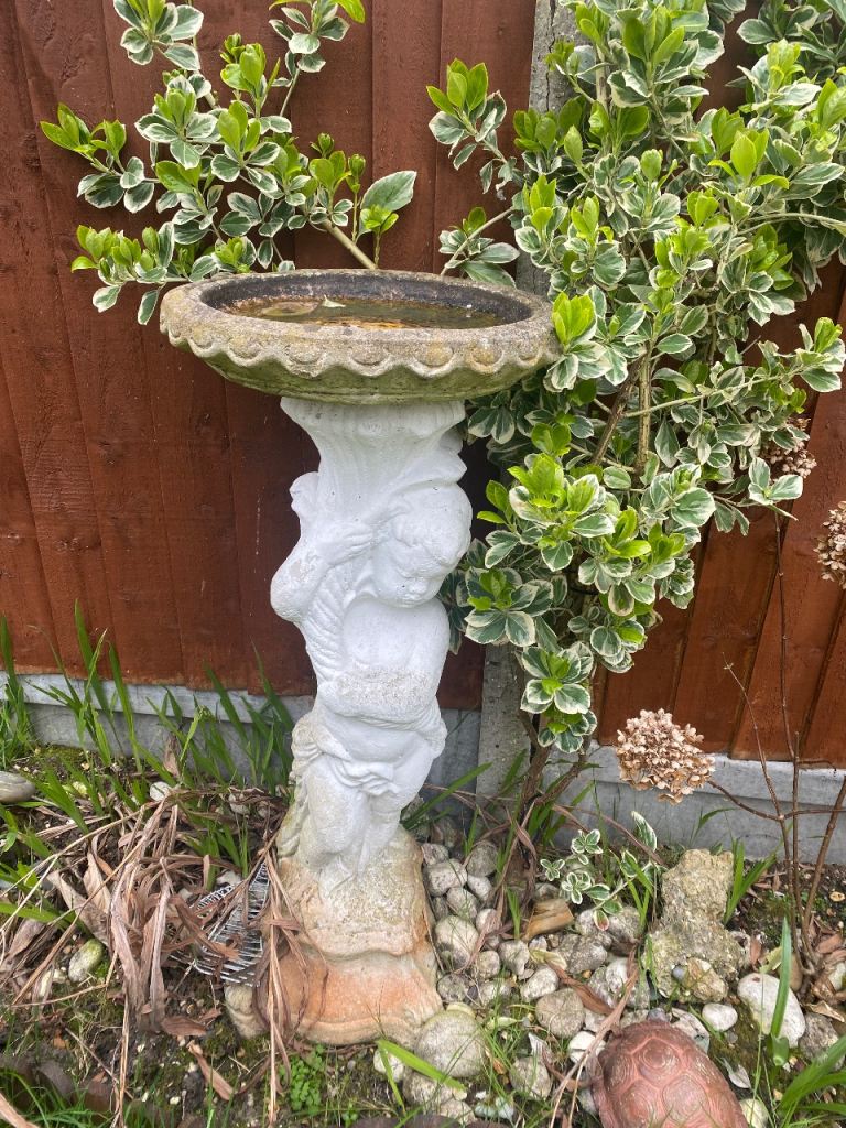 Bird bath - collection only from IG7 