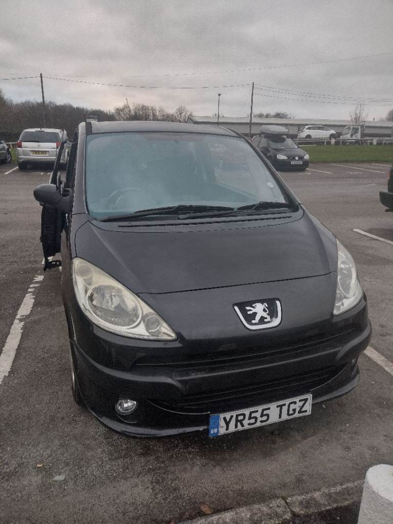 Peugeot 1007 1.4 Petrol Hatchback, 2005, Semi-Auto