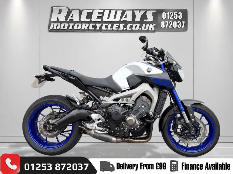 YAMAHA MT-09 2015 15 REG 13,916 MILES SILVER USED MOTORCYCLE 847CC