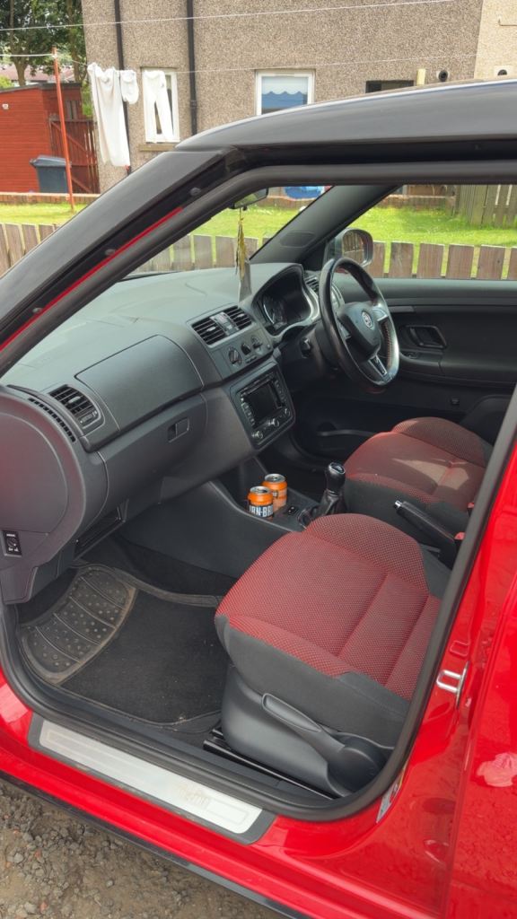 Skoda, FABIA, Hatchback, 2013, Manual, 1598 (cc), 5 doors
