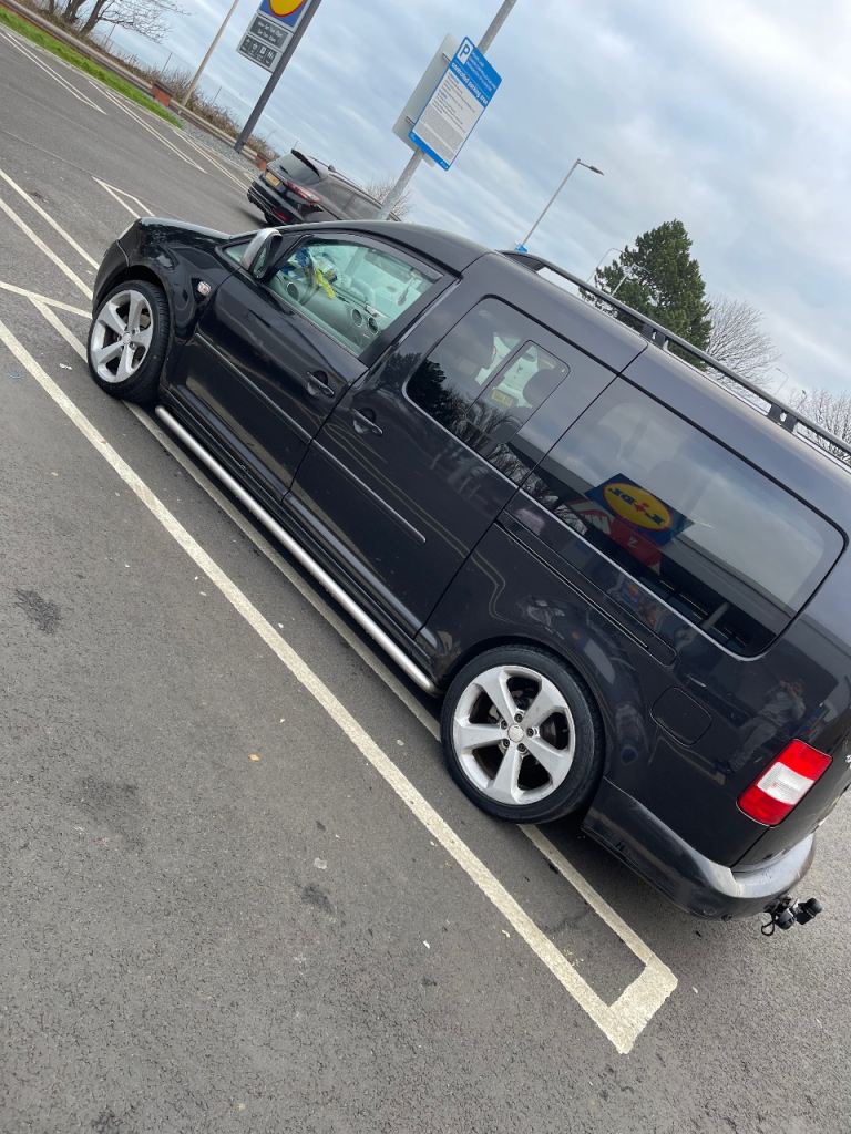 Volkswagen, CADDY MAXI LIFE, MPV, 2009, Manual, 1896 (cc), 5 doors