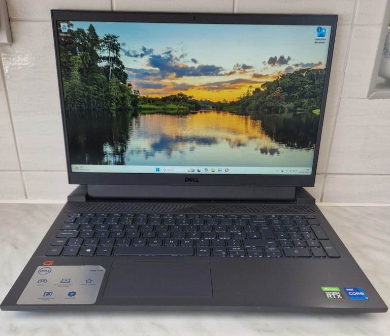 Dell G15 5511 Gaming Laptop i7-11800H RTX 3060 16GB RAM 512GB SSD Windows 11