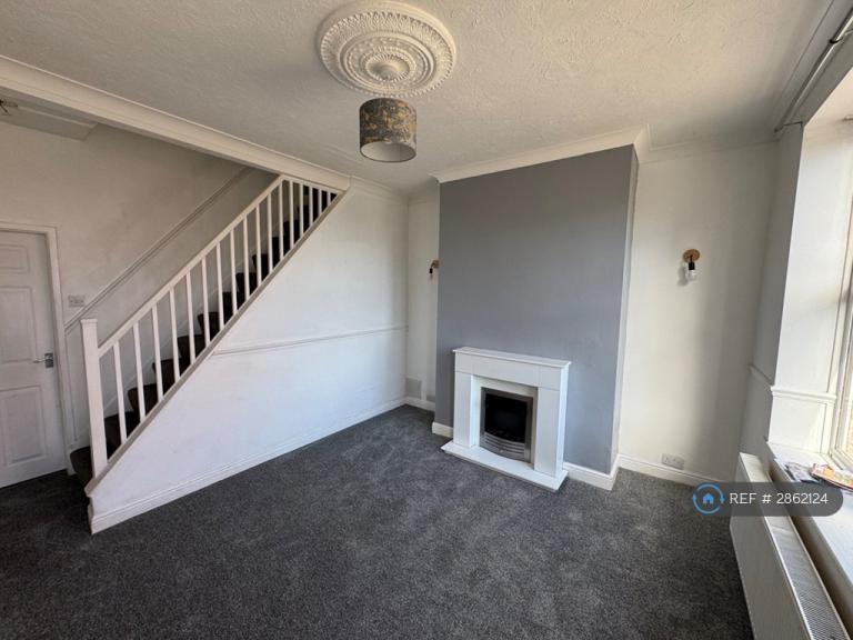 2 bedroom house in Saville Street, Cudworth, Barnsley, S72 (2 bed) (#2862124)