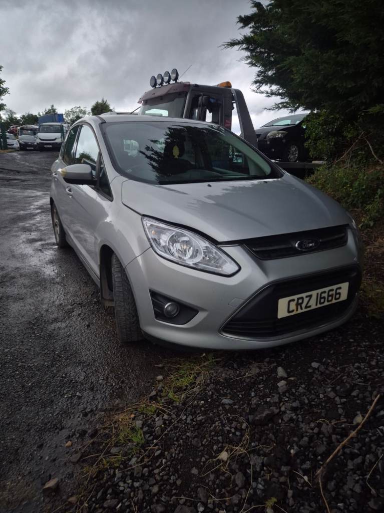 2013 FORD CMAX 1.6 TDCI BREAKING FOR PARTS