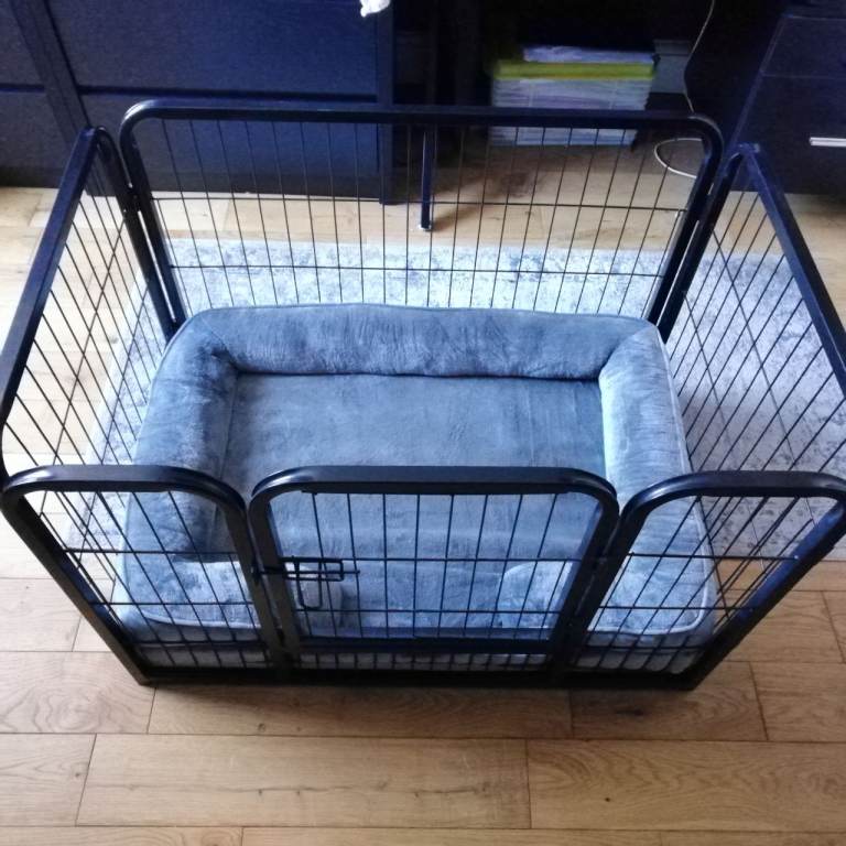 Dog cage 