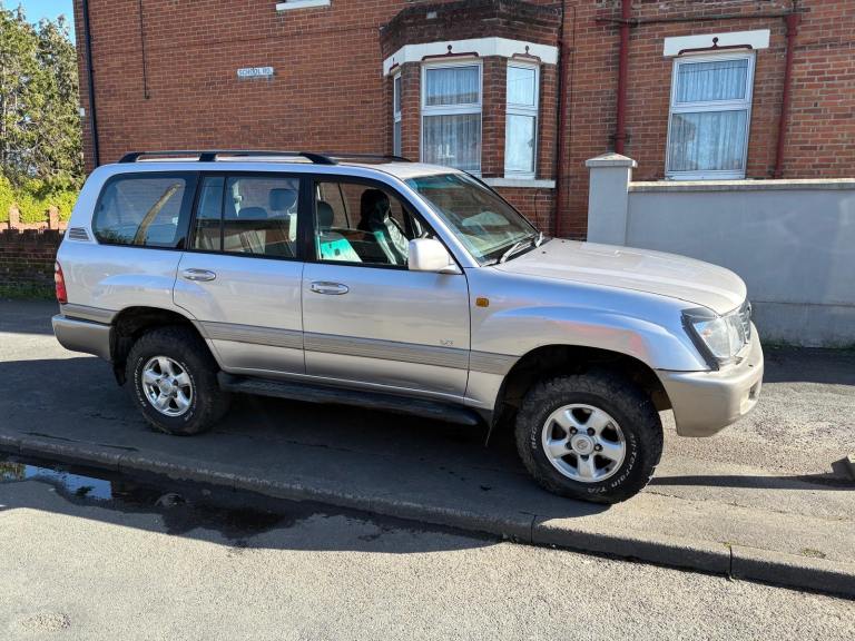 2001 TOYOTA LANDCRUSER VX AMAZON 