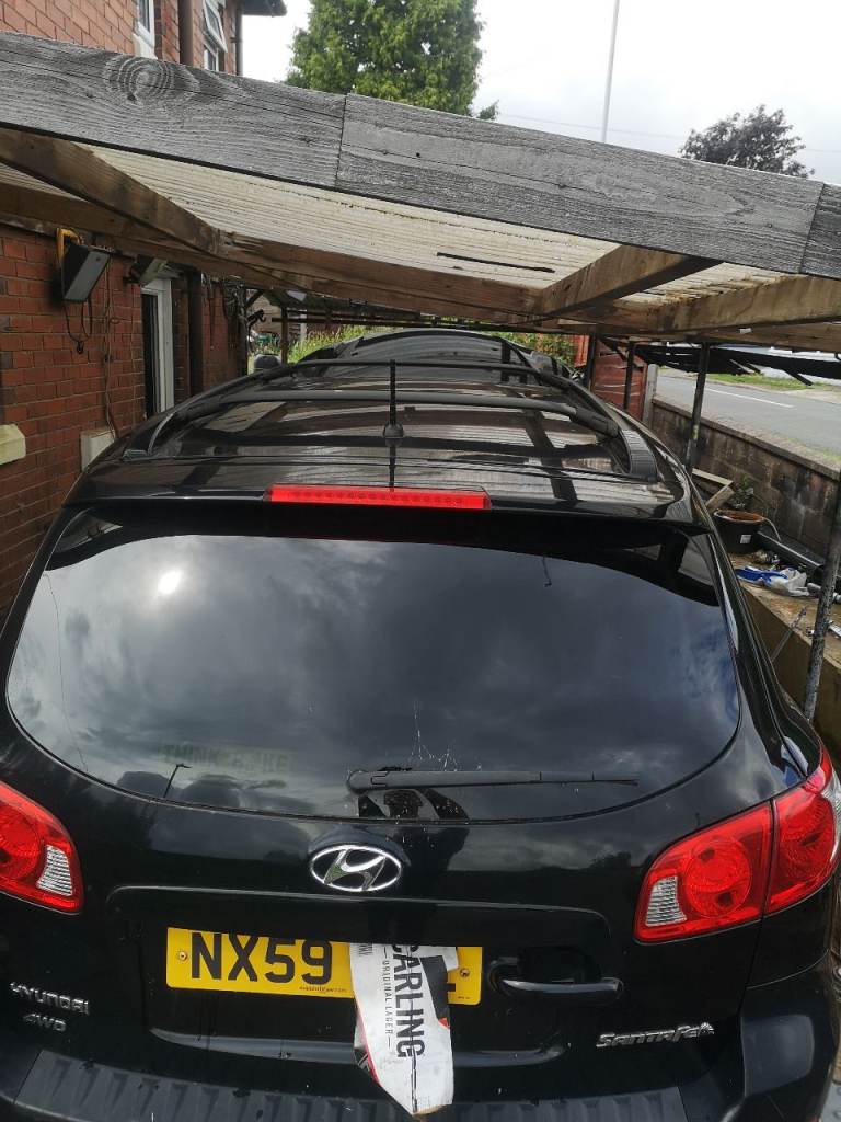 Hy santa fe 2.2 manual 7 seater, all parts available 
