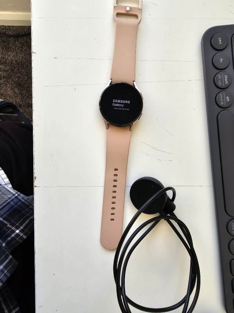 Samsung Galaxy Watch4 SM-R860