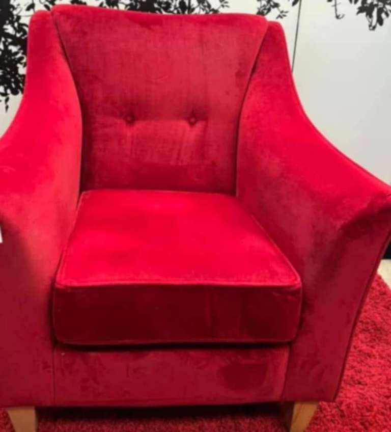 Armchair red 