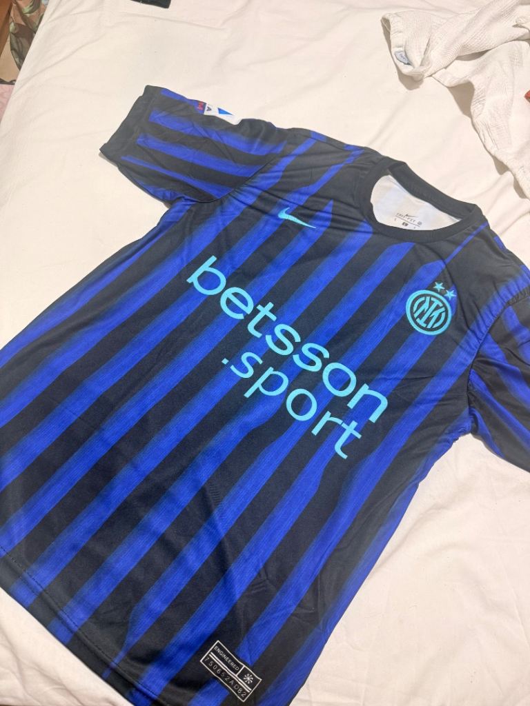 Nike Inter Milan Lautaro 10 Football Shirt – new