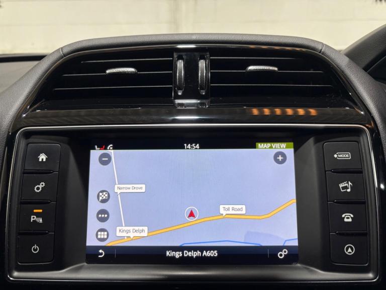 2017 Jaguar F-Pace 2.0 D180 R-Sport AWD Euro 6 (s/s) 5dr ESTATE Diesel Manual