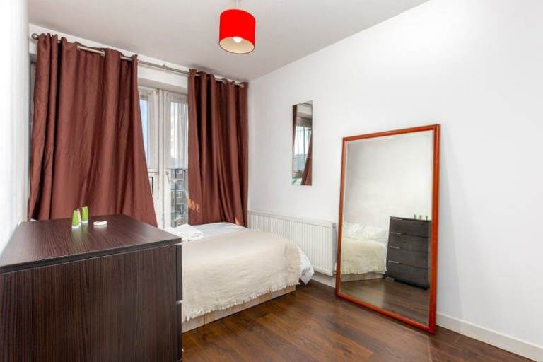 ❤️🏘️EnSuite Double Room | Mile End E3 4QA | Near Mile End & Stepney Green Stations | 2 Rooms❤️🏘️