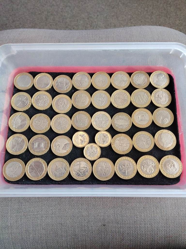 A COLLECTION OF PICTURED £2 COINS.