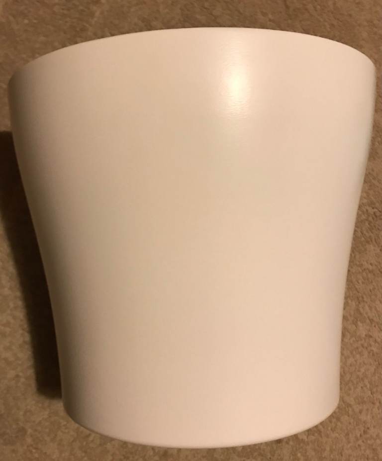 White plant pots