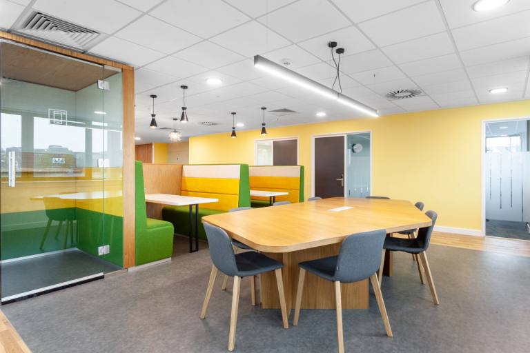 Wolverhampton - WV3 0SR \ Monthly Coworking Membership