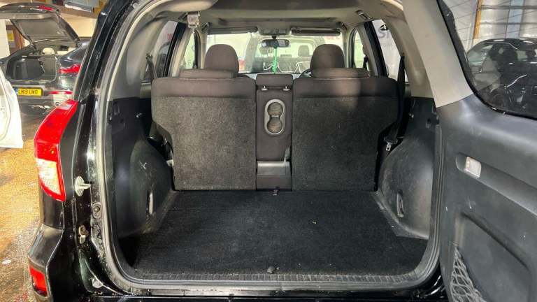 2007 Toyota RAV4 2.0 VVT-i XT-R 5dr Auto ESTATE PETROL Automatic