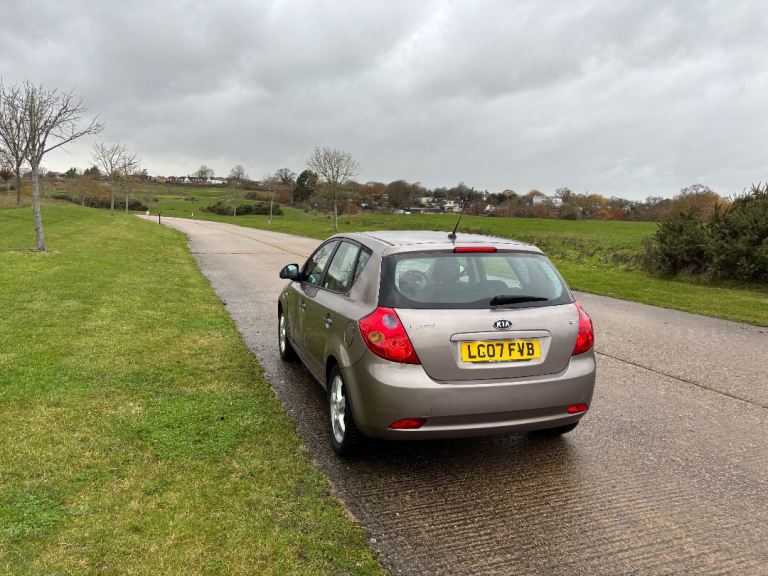 Kia, CEED, Hatchback, 2007, Manual, 1582 (cc), 5 doors