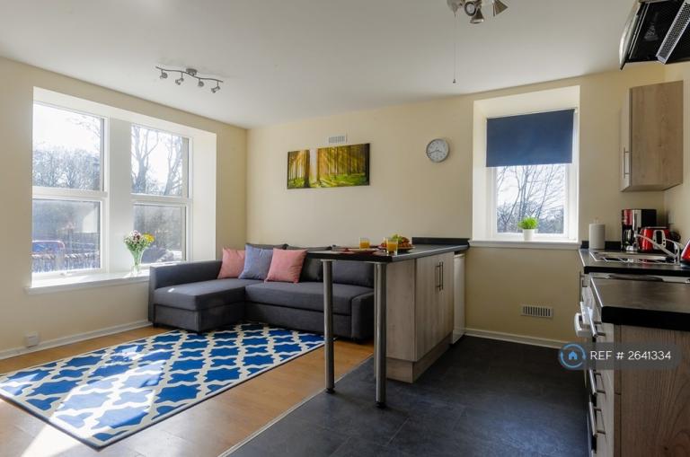 1 bedroom flat in Torlundy Farmhouse, Torlundy, Fort William, PH33 (1 bed) (#2641334)