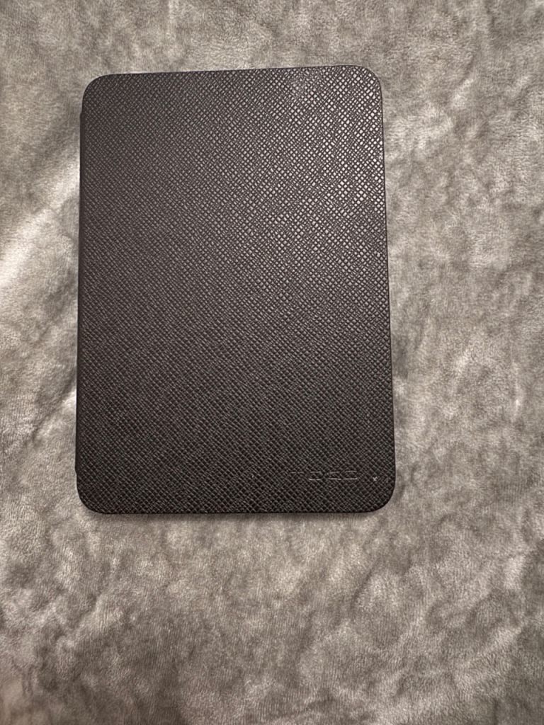 Kindle with box and cover